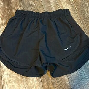 Black Nike Shorts!🖤
